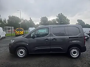 Used 2023 Citroen Berlingo Enterprise Edition M Grey - Interior and Exterior details 8