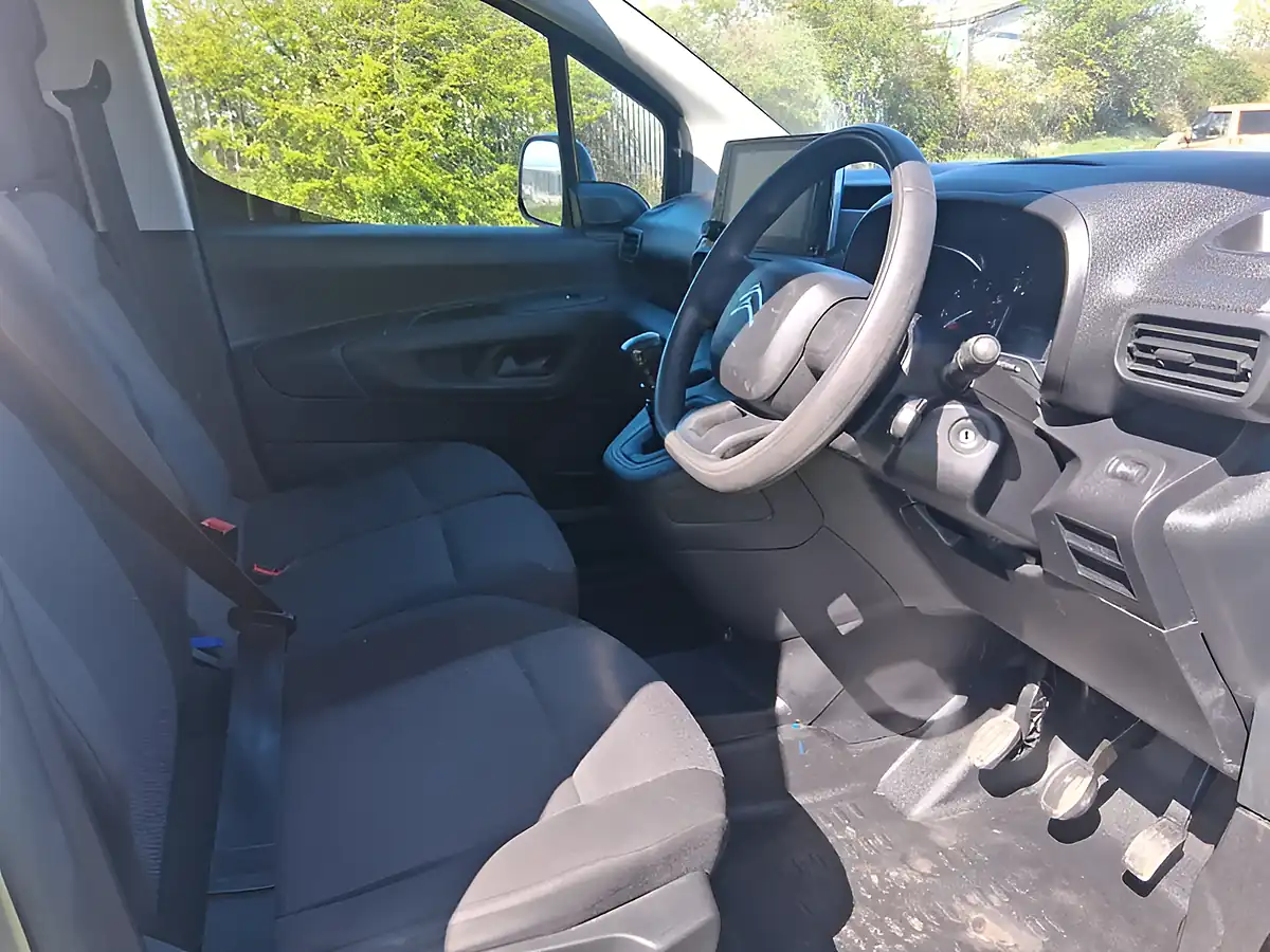 Used 2023 Citroen Berlingo Enterprise Edition M Grey - Interior and Exterior details 14