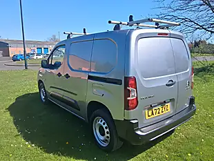 Used 2023 Citroen Berlingo Enterprise Edition M Grey - Interior and Exterior details 3