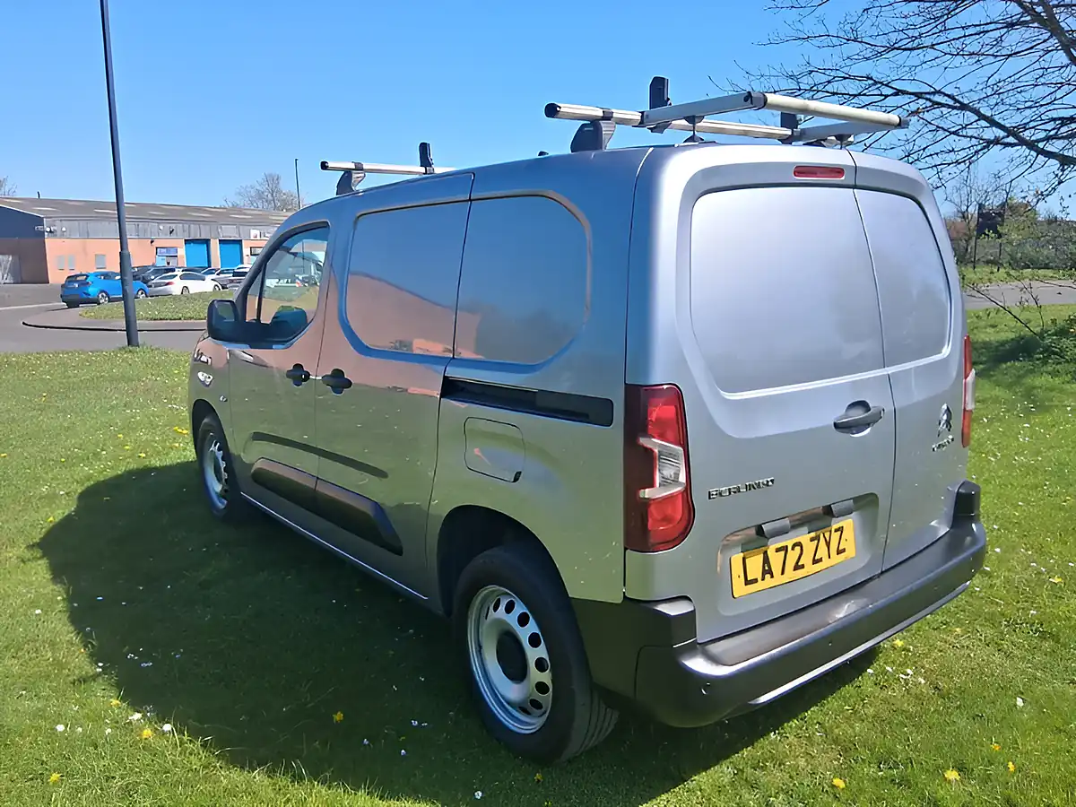 Used 2023 Citroen Berlingo Enterprise Edition M Grey - Interior and Exterior details 3