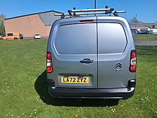 Used 2023 Citroen Berlingo Enterprise Edition M Grey - Interior and Exterior details 4