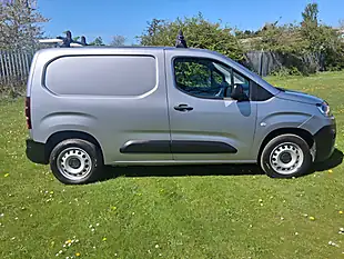 Used 2023 Citroen Berlingo Enterprise Edition M Grey - Interior and Exterior details 6