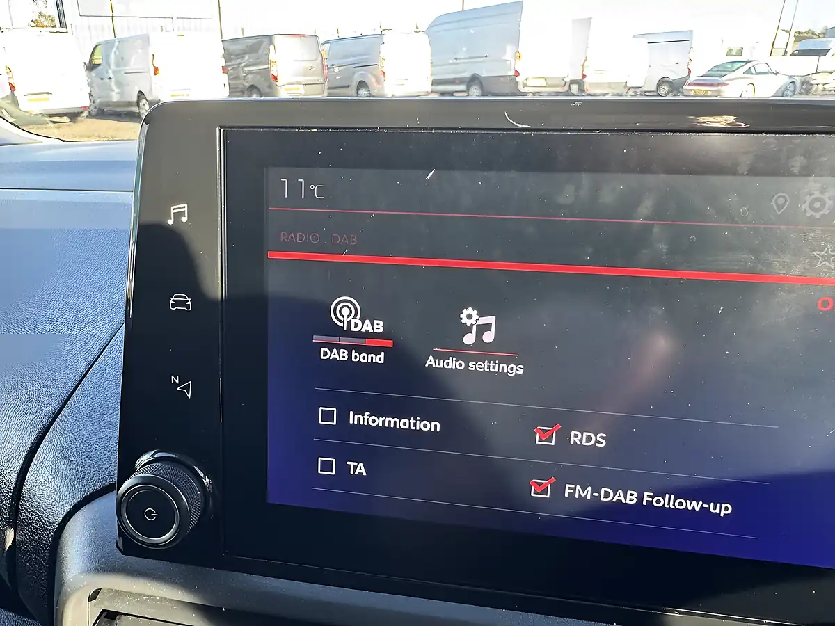 Used 2023 Citroen Berlingo Enterprise Edition M Icy White - Interior and Exterior details 17
