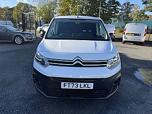 Used 2023 Citroen Berlingo Enterprise Edition M Icy White - Interior and Exterior details 2