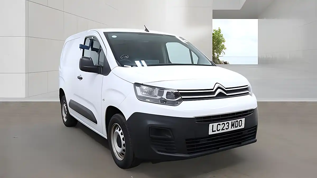 Used 2023 Citroen Berlingo Enterprise Edition M Swb White - Front View