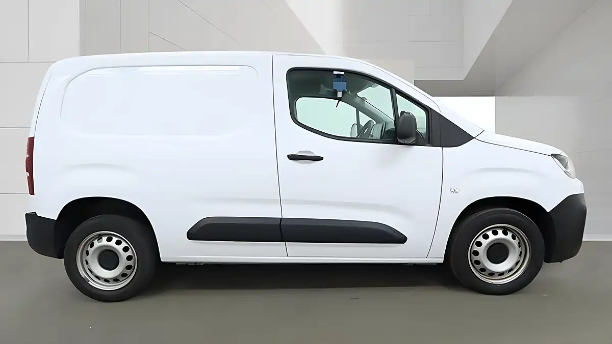Used 2023 Citroen Berlingo Enterprise Edition M Swb White - Interior and Exterior details 5
