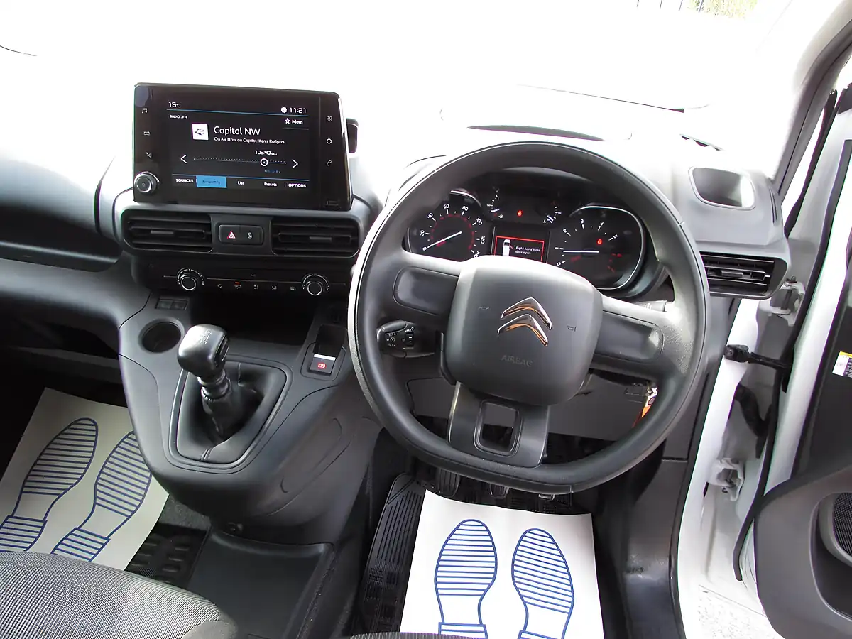 Used 2023 Citroen Berlingo Enterprise Edition M Swb White - Interior and Exterior details 14