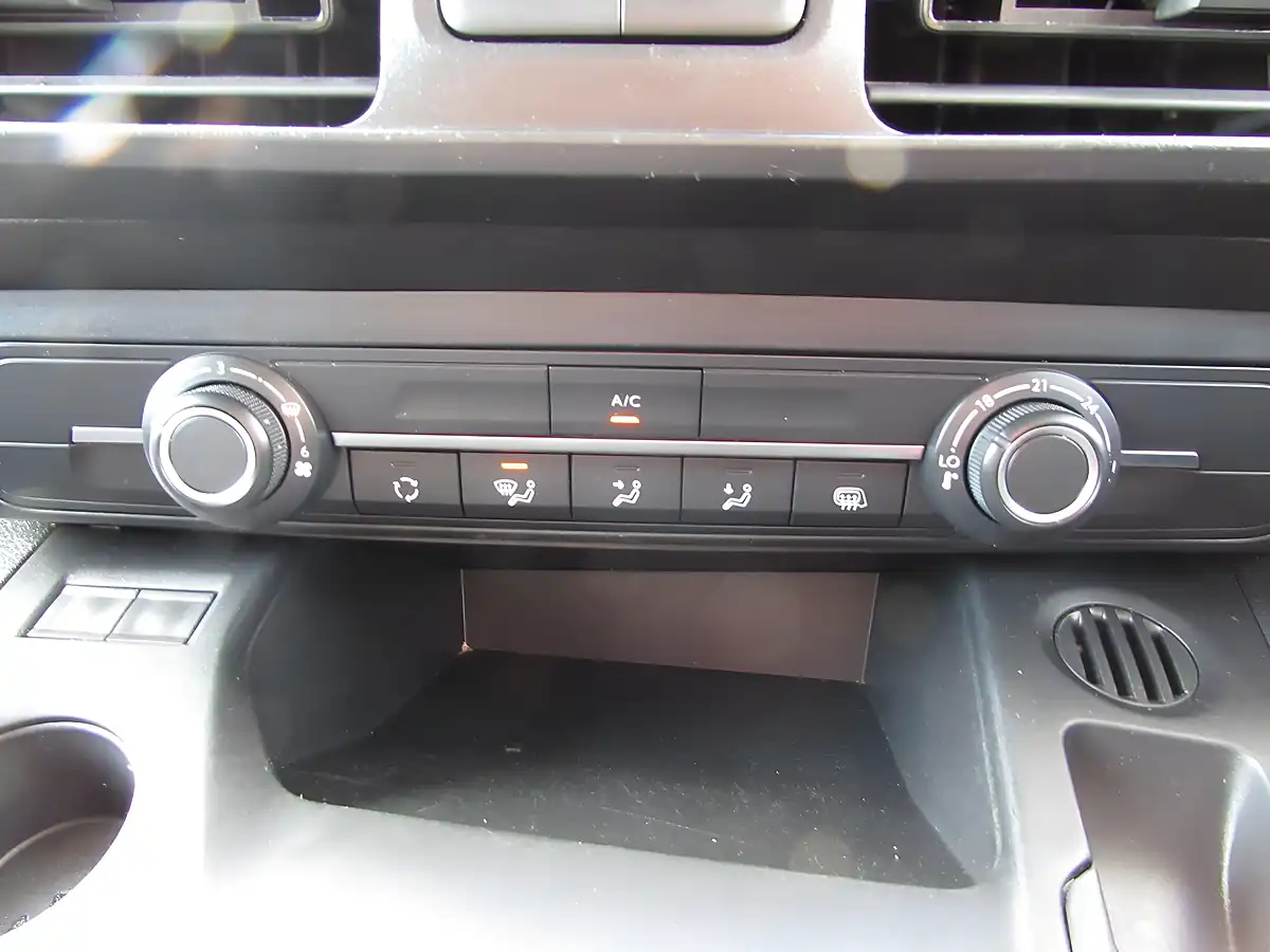 Used 2023 Citroen Berlingo Enterprise Edition M Swb White - Interior and Exterior details 16