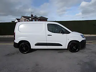 Used 2023 Citroen Berlingo Enterprise Edition M Swb White - Interior and Exterior details 6