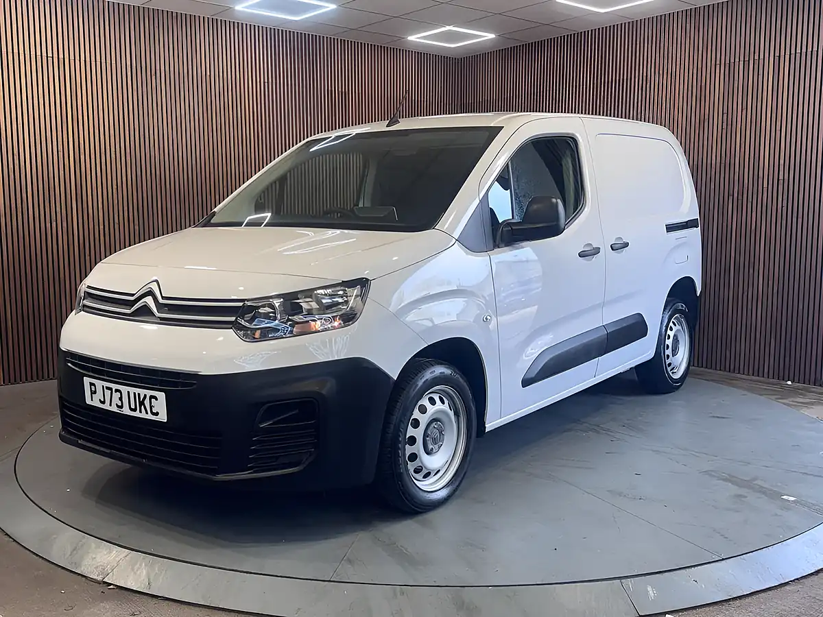 Used 2023 Citroen Berlingo Enterprise Edition M White - Interior and Exterior details 14
