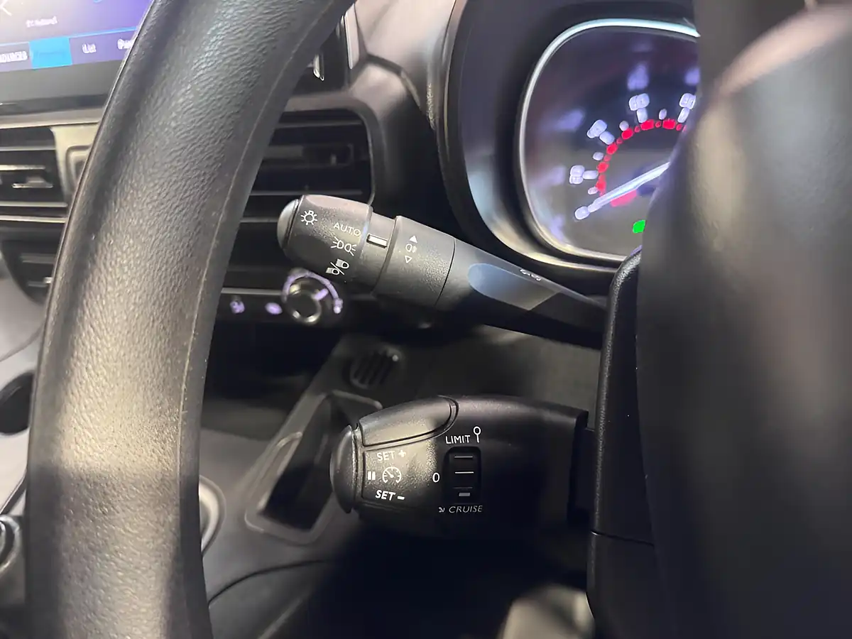 Used 2023 Citroen Berlingo Enterprise Edition M White - Interior and Exterior details 19