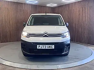 Used 2023 Citroen Berlingo Enterprise Edition M White - Interior and Exterior details 3