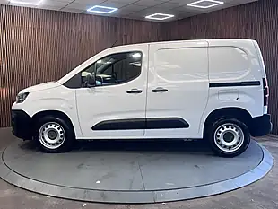 Used 2023 Citroen Berlingo Enterprise Edition M White - Interior and Exterior details 7