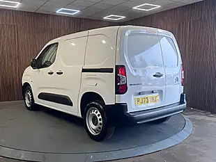 Used 2023 Citroen Berlingo Enterprise Edition M White - Interior and Exterior details 9