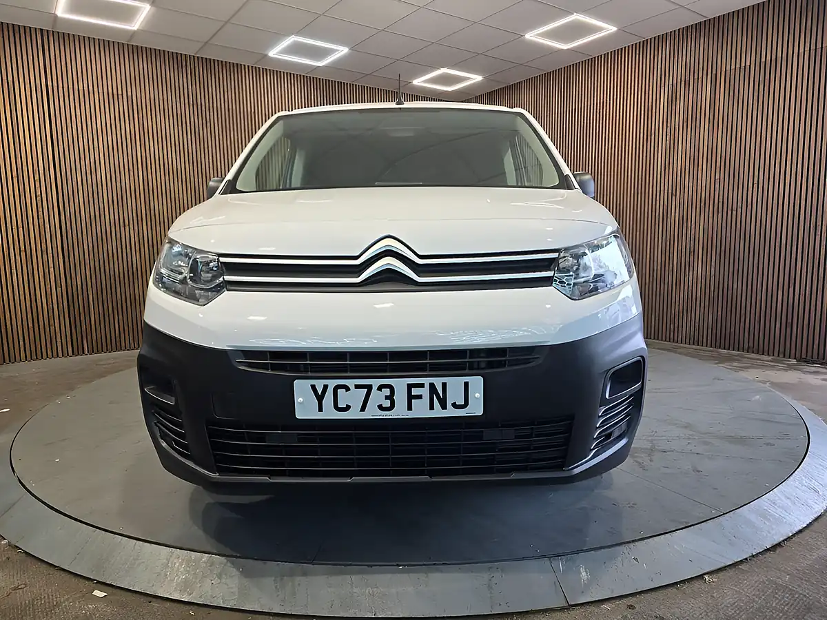 Used 2023 Citroen Berlingo Enterprise Edition M White - Interior and Exterior details 2