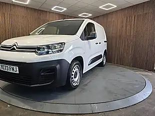 Used 2023 Citroen Berlingo Enterprise Edition M White - Interior and Exterior details 3