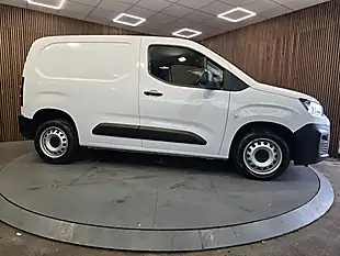 Used 2023 Citroen Berlingo Enterprise Edition M White - Interior and Exterior details 7