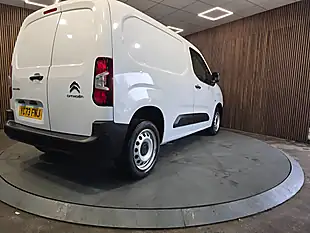 Used 2023 Citroen Berlingo Enterprise Edition M White - Interior and Exterior details 8