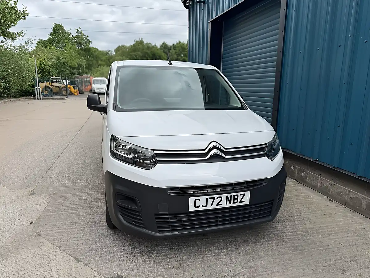 Used 2023 Citroen Berlingo Enterprise Edition M White - Interior and Exterior details 2