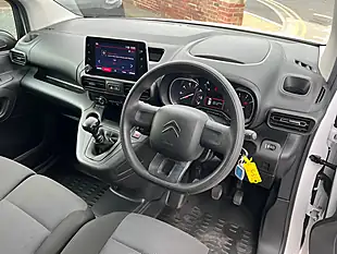 Used 2023 Citroen Berlingo Enterprise Edition M White - Interior and Exterior details 15