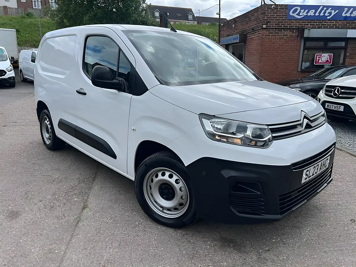 Used 2023 Citroen Berlingo Enterprise Edition M White - Interior and Exterior details 2