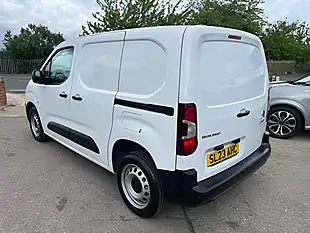 Used 2023 Citroen Berlingo Enterprise Edition M White - Interior and Exterior details 3