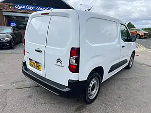 Used 2023 Citroen Berlingo Enterprise Edition M White - Interior and Exterior details 4