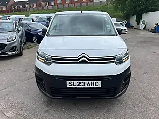 Used 2023 Citroen Berlingo Enterprise Edition M White - Interior and Exterior details 5