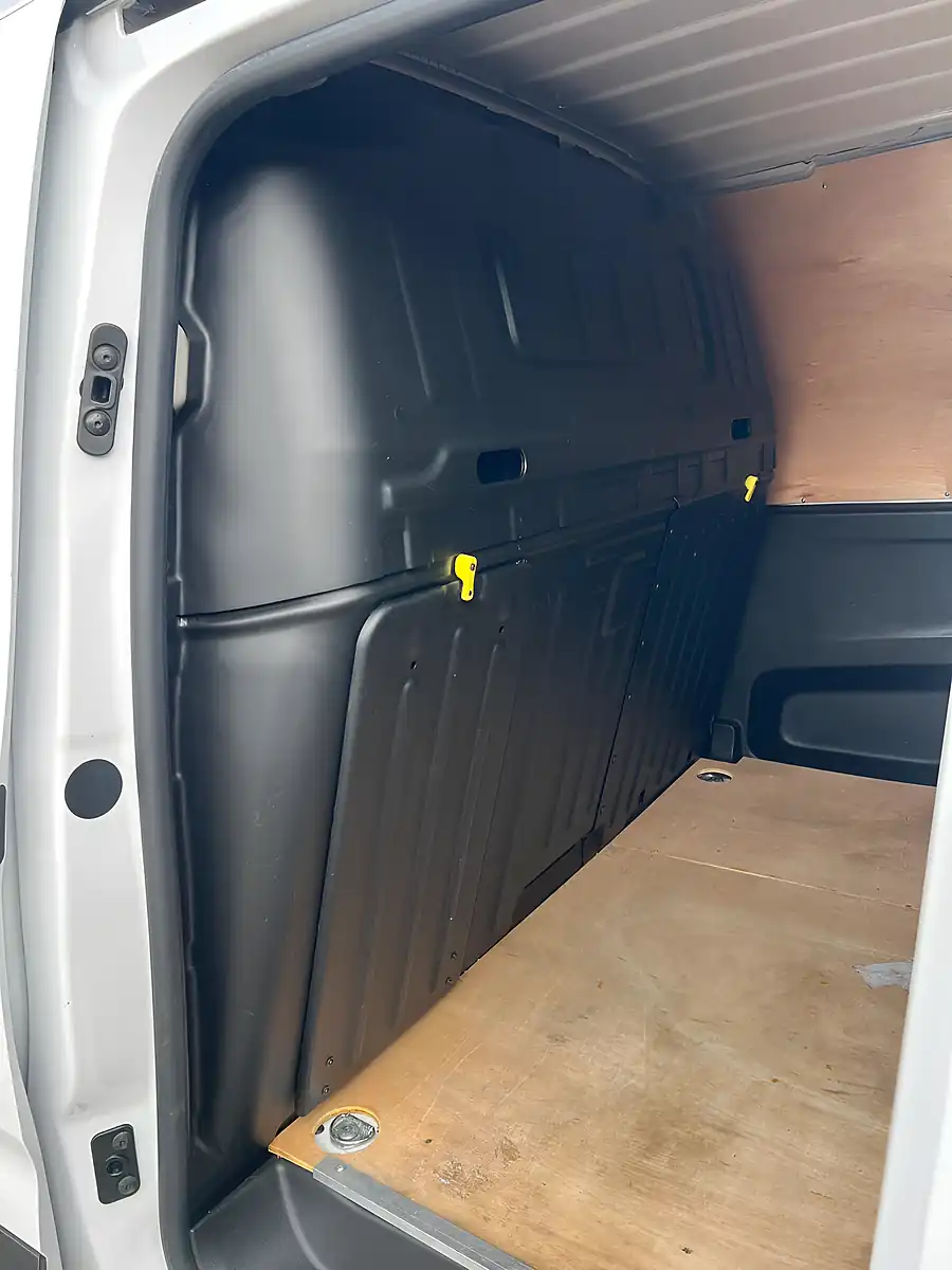 Used 2023 Citroen Berlingo Enterprise Edition M White - Interior and Exterior details 9