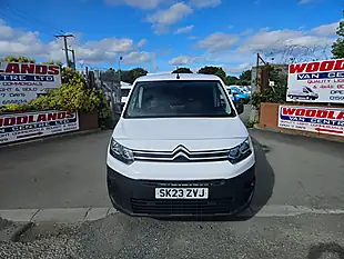 Used 2023 Citroen Berlingo Enterprise Edition M White - Interior and Exterior details 3