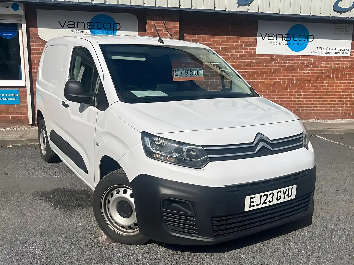Used 2023 Citroen Berlingo Enterprise Edition M White - Front View