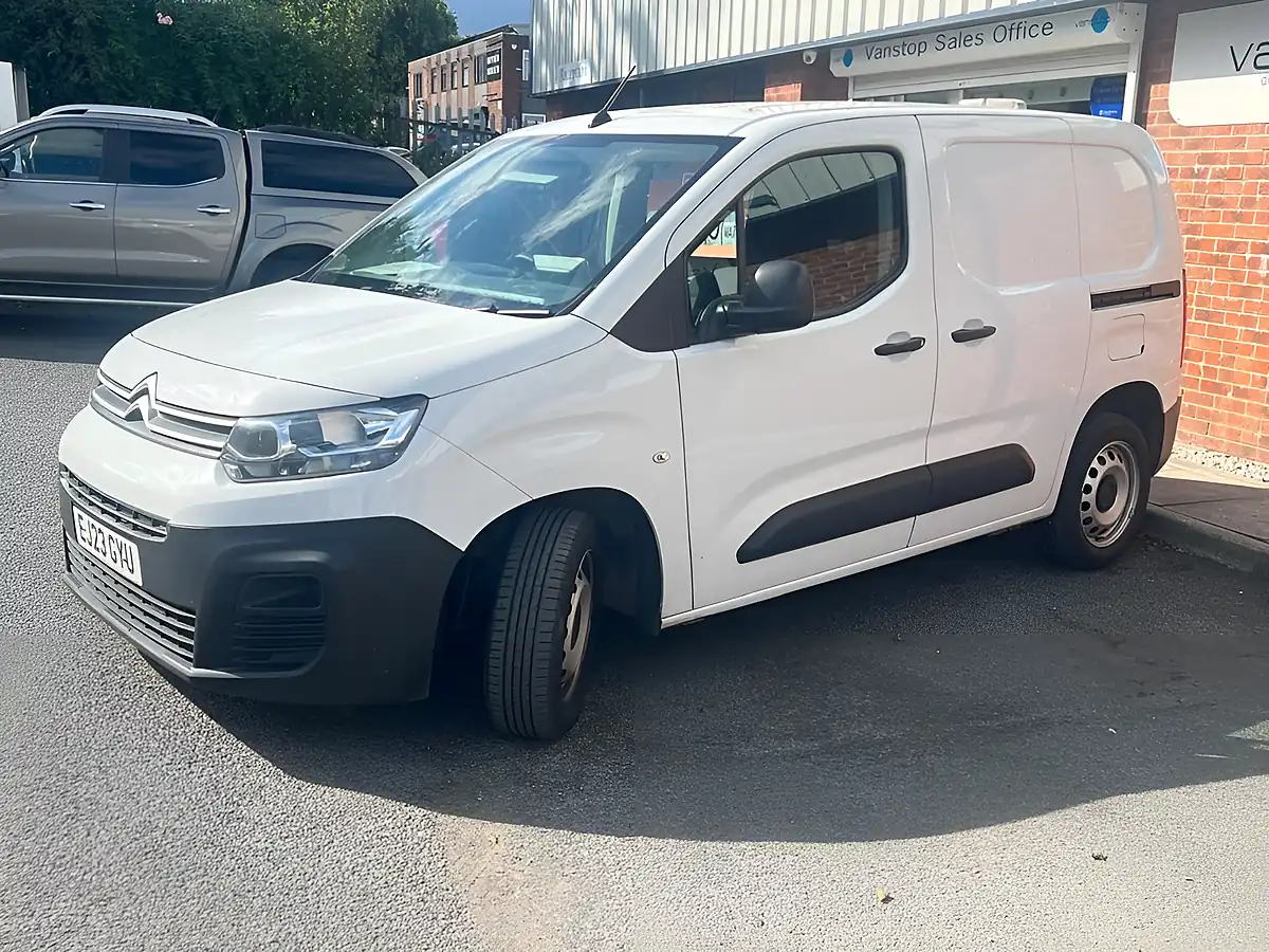 Used 2023 Citroen Berlingo Enterprise Edition M White - Interior and Exterior details 2