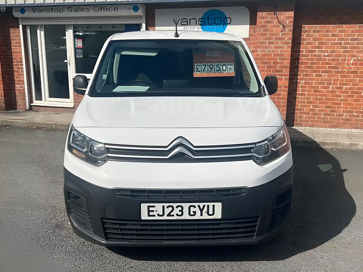Used 2023 Citroen Berlingo Enterprise Edition M White - Interior and Exterior details 4