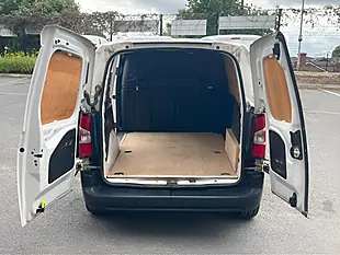 Used 2023 Citroen Berlingo Enterprise Edition M White - Interior and Exterior details 9