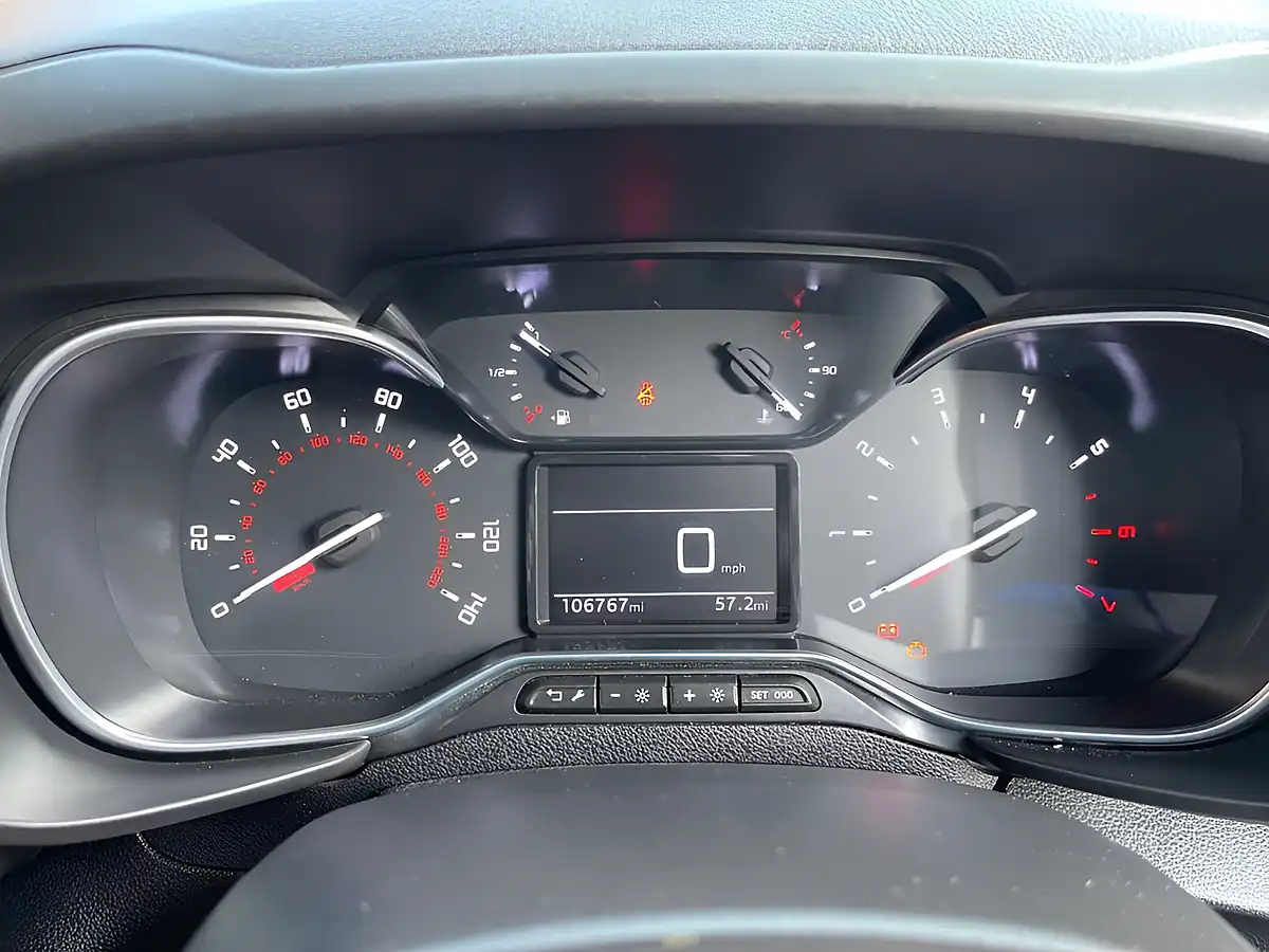 Used 2023 Citroen Berlingo Enterprise Edition M White - Interior and Exterior details 12