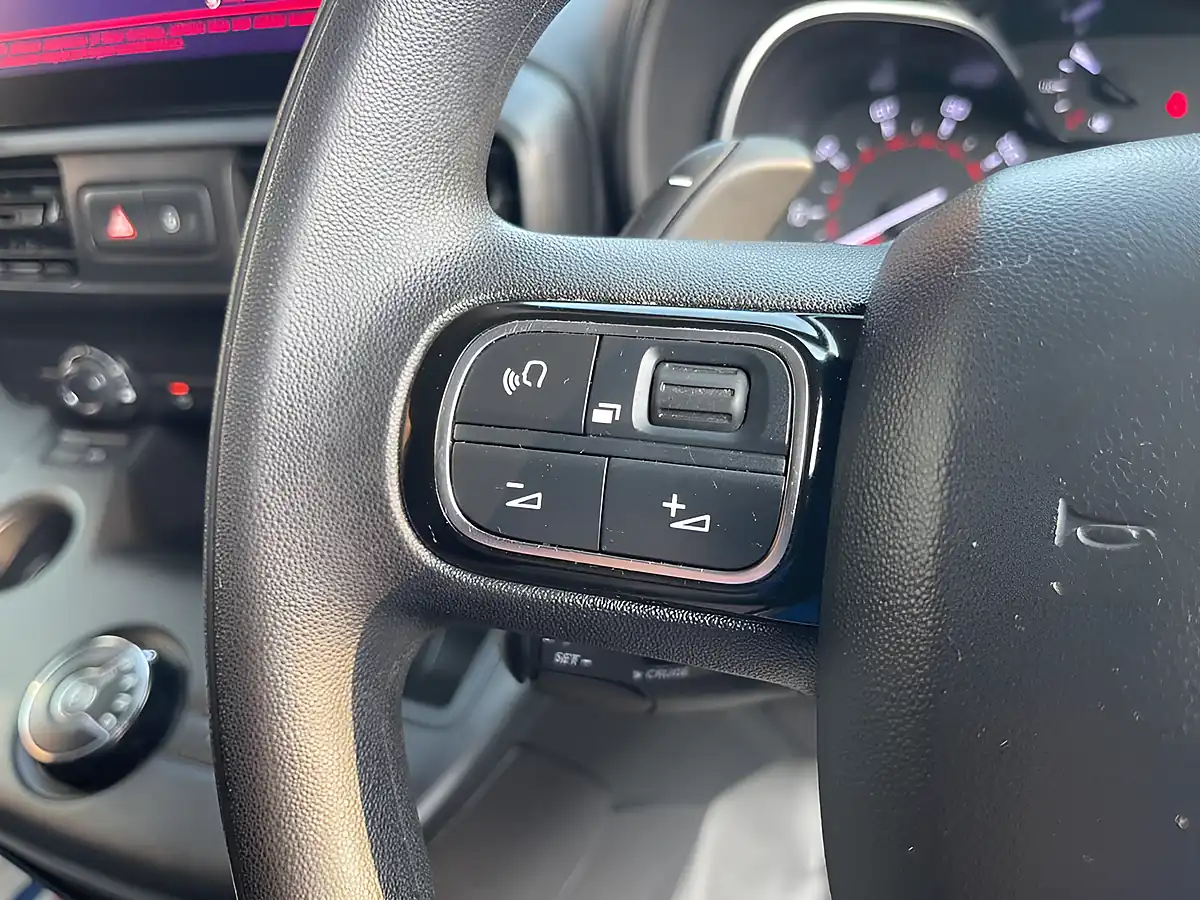 Used 2023 Citroen Berlingo Enterprise Edition M White - Interior and Exterior details 16