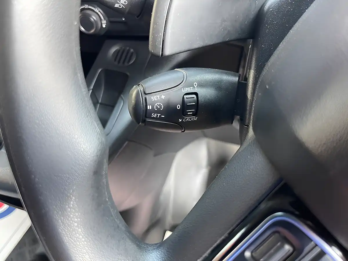 Used 2023 Citroen Berlingo Enterprise Edition M White - Interior and Exterior details 17