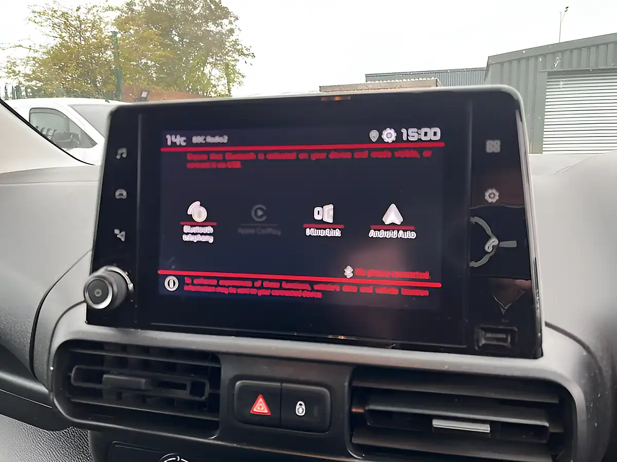 Used 2023 Citroen Berlingo Enterprise Edition M White - Interior and Exterior details 19