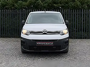 Used 2023 Citroen Berlingo Enterprise Edition M White - Interior and Exterior details 3