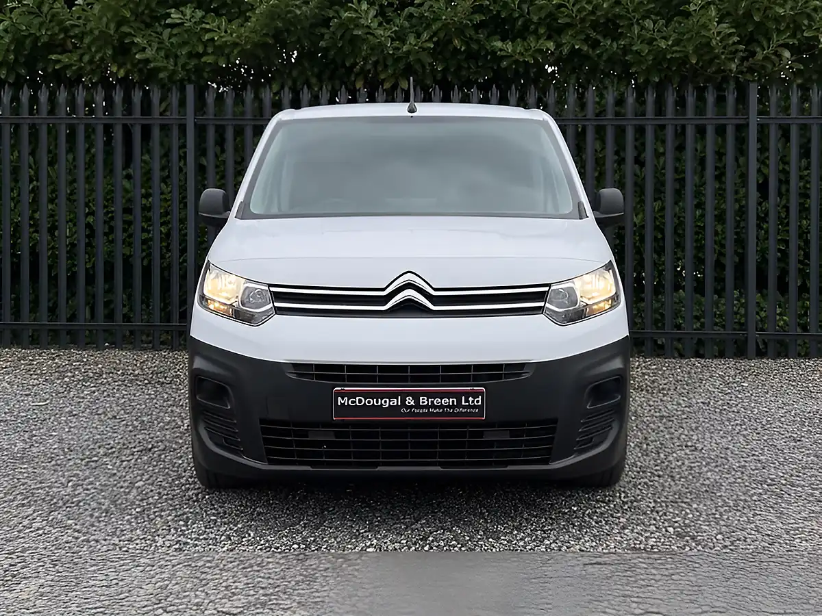 Used 2023 Citroen Berlingo Enterprise Edition M White - Interior and Exterior details 3
