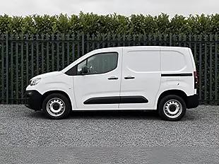 Used 2023 Citroen Berlingo Enterprise Edition M White - Interior and Exterior details 5