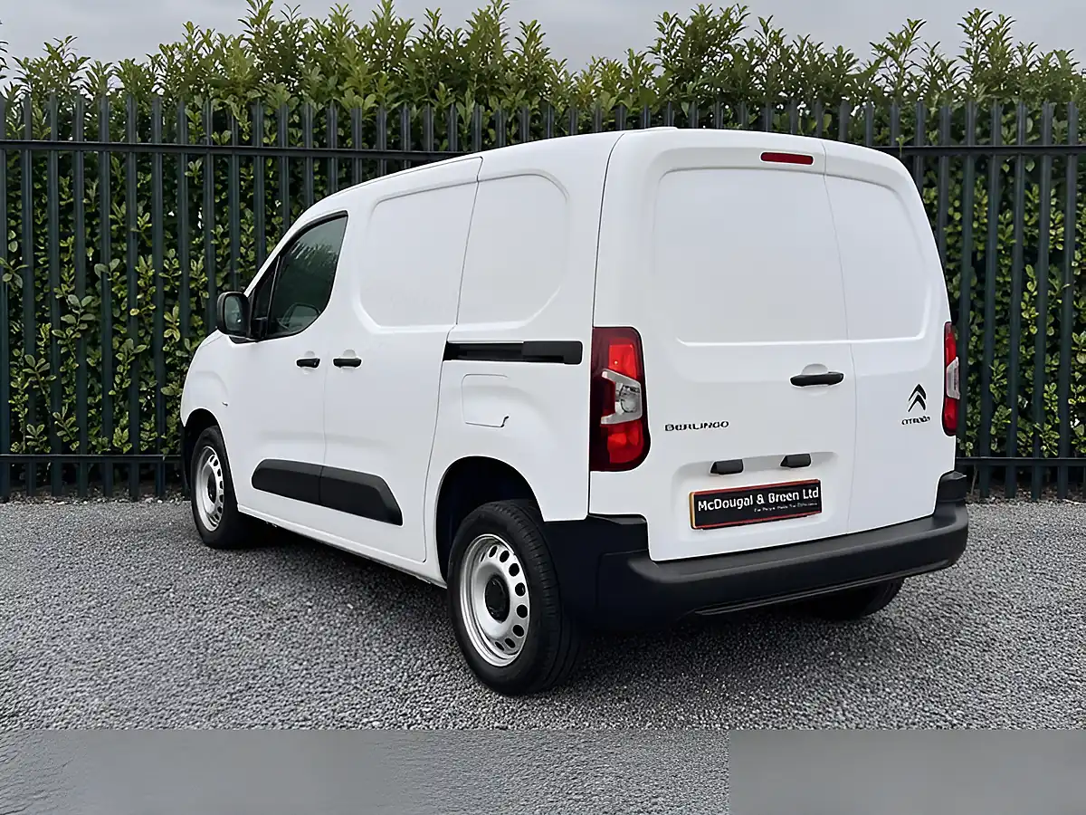 Used 2023 Citroen Berlingo Enterprise Edition M White - Interior and Exterior details 7