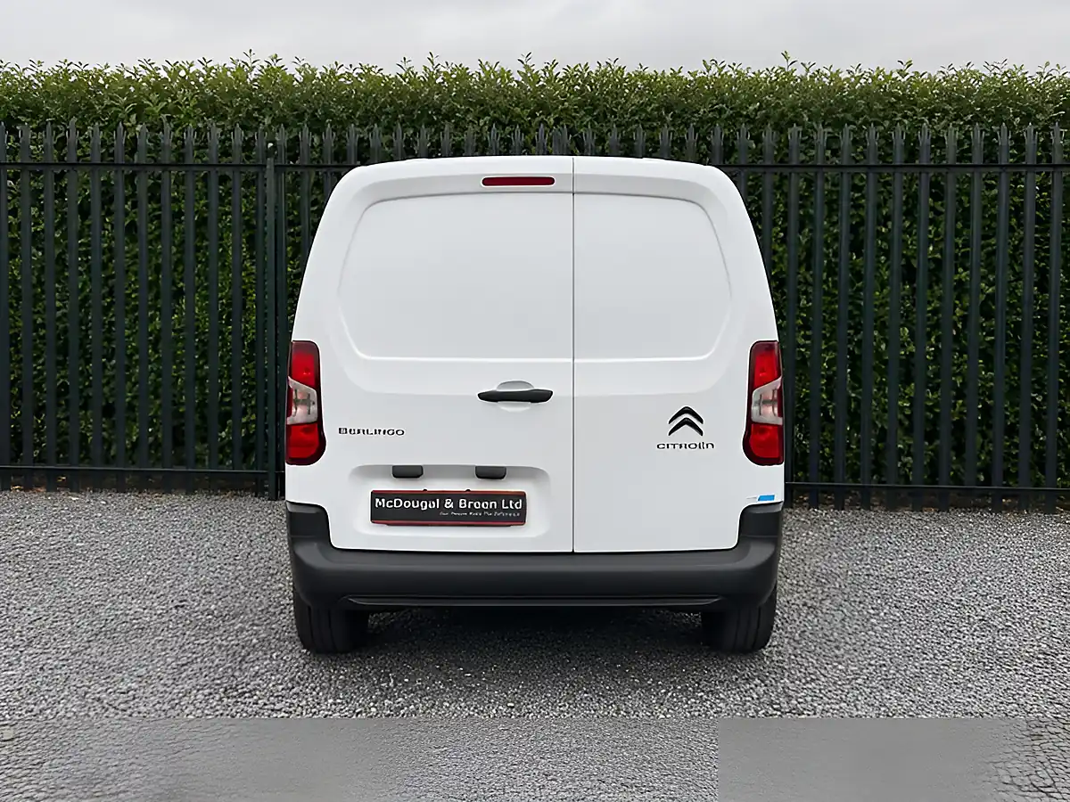 Used 2023 Citroen Berlingo Enterprise Edition M White - Interior and Exterior details 8