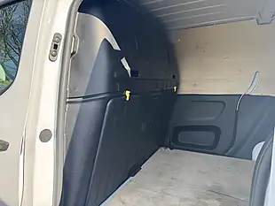 Used 2023 Citroen Berlingo Enterprise Edition M White - Interior and Exterior details 14