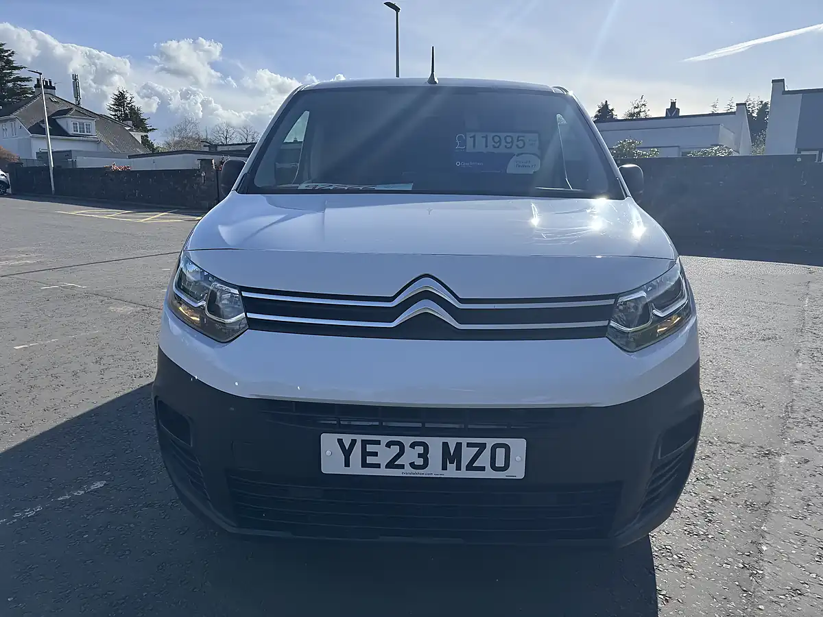 Used 2023 Citroen Berlingo Enterprise Edition M White - Interior and Exterior details 2