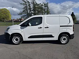 Used 2023 Citroen Berlingo Enterprise Edition M White - Interior and Exterior details 4