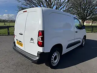 Used 2023 Citroen Berlingo Enterprise Edition M White - Interior and Exterior details 7