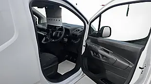 Used 2023 Citroen Berlingo Enterprise Edition M White - Interior and Exterior details 13