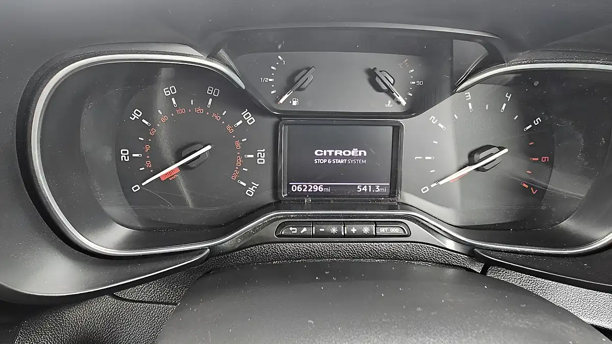 Used 2023 Citroen Berlingo Enterprise Edition M White - Interior and Exterior details 18