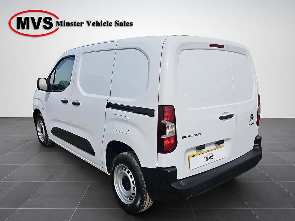 Used 2023 Citroen Berlingo Enterprise Edition M White - Interior and Exterior details 5